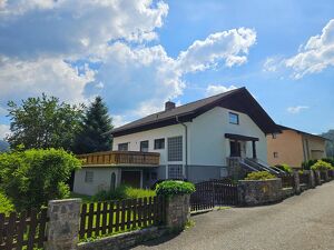 Idyllisches Landhaus mit Doppelgrundst&uuml;ck und gro&szlig;em Entwicklungspotenzial