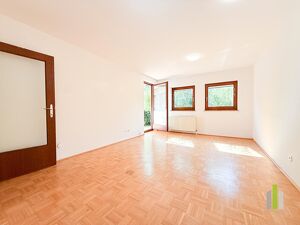Helle 2 Zimmer Gartenwohnung mit TG Stellplatz