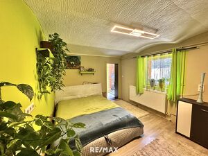Charmantes Landhaus mit Garten, Pool und Potenzial!