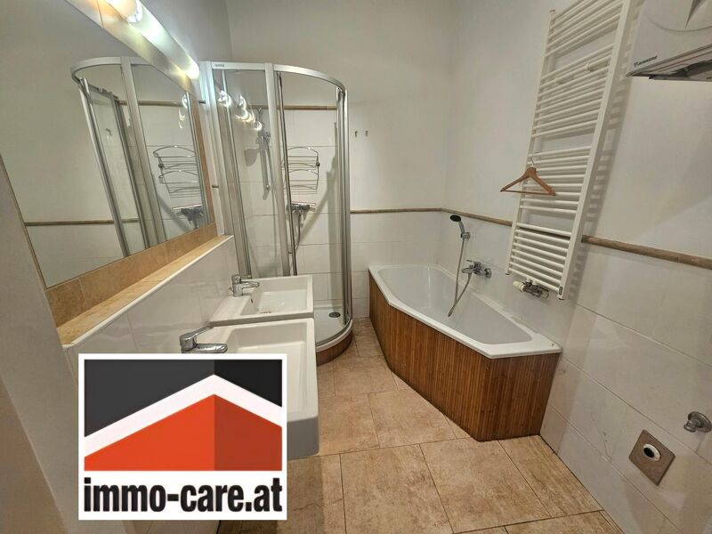 U2 / U1 Augarten Nähe - Wanne, Küche, Dusche (KFZ Stellplatz optional)