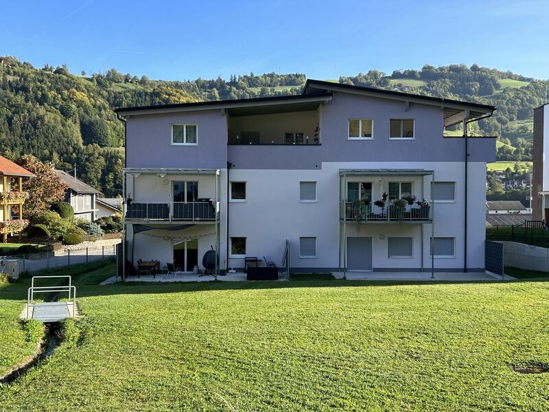 LOSENSTEIN NEUWERTIGE MIETWOHNUNG MIT ca. 68 m² - INKLUSIVE KÜCHE
