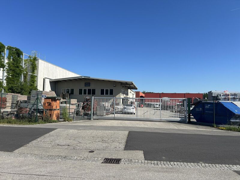 Gewerbeobjekt mit ca. 600 m² Halle und 100 m² Büro - mit 1,5-t-Krananlage /Waschplatz und Ölabscheider