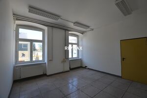 B&uuml;ro oder Lager im 1. Stock