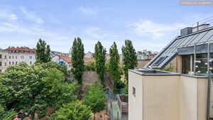 &Uuml;ber den D&auml;chern des 7. Bezirks. Exklusive Dachgescho&szlig;wohnung mit Terrasse in der Burggasse!