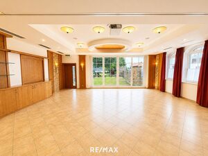 Gro&szlig;z&uuml;gige B&uuml;ro- bzw. Praxisfl&auml;che in Taufkirchen a. d. Pram