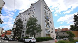 4-Zimmer-Wohnung f&uuml;r Menschen mit Werkzeug und Plan