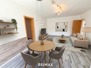 Ger&auml;umige 4 Zimmer-Wohnung mit Loggia - ein Ort zum Wohlf&uuml;hlen!
