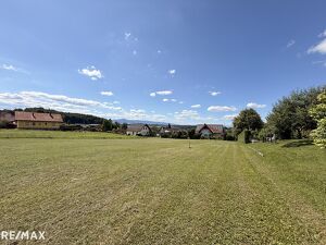 Sonniges Baugrundst&uuml;ck in ruhiger Lage - Ihr Platz zum Wohlf&uuml;hlen!