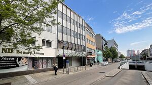 B&uuml;rohaus mit optimaler &Ouml;ffi-Anbindung