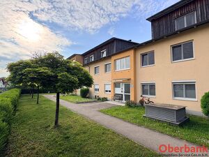 Gro&szlig;z&uuml;gige Wohnung inkl. Wintergarten und Tiefgaragenstellplatz