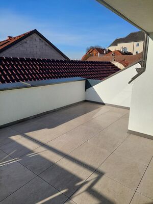 Zentrum - Dachgeschoss grosse Terrasse mit Ausblick