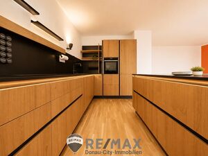 "Designk&uuml;che mit K&uuml;cheninsel | 3 Zimmer | Hochwertig saniert | Loggia | U1 Troststra&szlig;e"