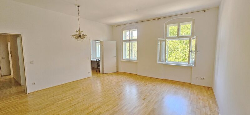 Stilvolle Wohnung am Volksgarten!