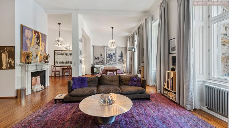 Exklusive  vollm&ouml;blierte Designer-Altbauwohnung mit Lift direkt in die Wohnung & Parkblick