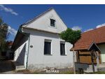Vom Dornr&ouml;schenschlaf zum Wohnjuwel ? Burgenl&auml;ndischer Streckhof mit gro&szlig;em Potenzial