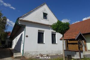 Vom Dornr&ouml;schenschlaf zum Wohnjuwel ? Burgenl&auml;ndischer Streckhof mit gro&szlig;em Potenzial