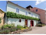 Historisches vollsaniertes Winzerhaus mit charmantem Innenhof und Weinkeller