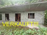 Sonniger, ruhiger Baugrund mit fertigem Keller und Baubewilligung!