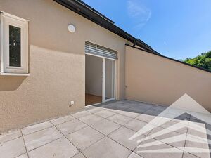 ERSTBEZUG: Reihenhaus mit Keller und Dachterrasse in Pichling/Ebelsberg