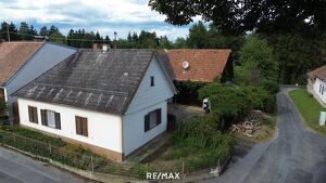 Sanierungsbed&uuml;rftiges Bauernhaus mit gro&szlig;em Garten und viel Potenzial in Hackerberg