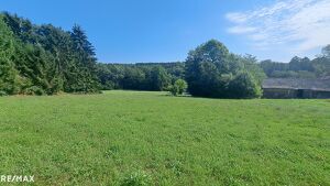 Traumhaftes Baugrundst&uuml;ck in Weinitzen in sonniger Waldrandlage