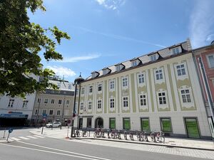 Kernsaniertes Gesch&auml;ftslokal an der Promenade zu mieten!