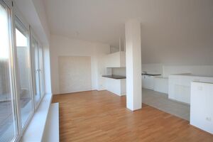 Gem&uuml;tliche Mietwohnung mit Dachterrasse & Balkon -  Top 04