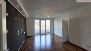 2 Zimmer Wohnung mit gro&szlig;er Loggia in U6 N&auml;he!!
