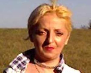 Reife Dame sucht fröhlichen Mann