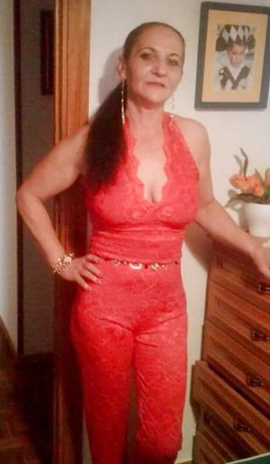 Heißes Geschoss sucht Mann im reifen Alter