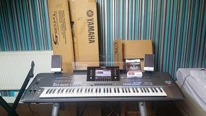 neue Yamaha Tyros 5 76 Arranger Workstation keyboard