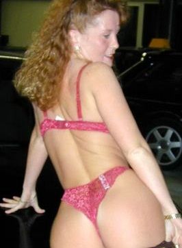 rothaarige 48jährige sucht Partner für Sexspiele