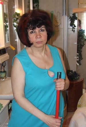 Gelangweilte Hausfrau sucht Abwechslung!