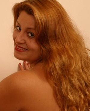humorvolle rothaarige 40jährige sucht Mann für Fetischspiele