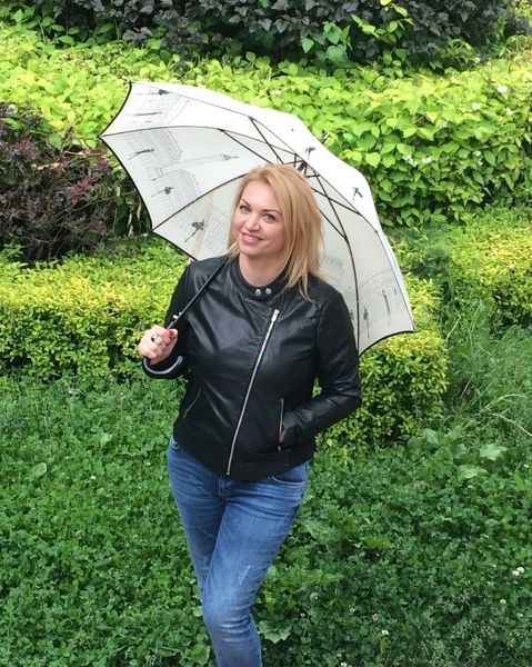 Früchtchen sucht Mann ab 35