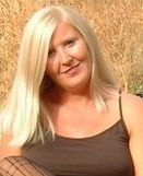 Blondine sucht dominanten Partner