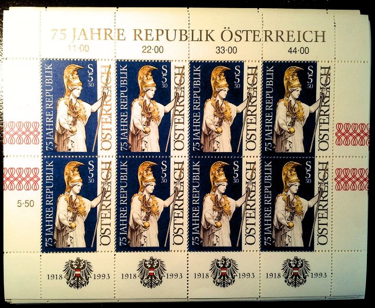 Lot. Nr. 110   1992  Kleinbogen 75 Jahre Republik,