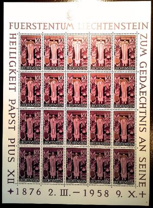 Lot Nr. 173      Kleinbogen  Liechtenstein "Zum Gedenken an  Papst Pius XII"