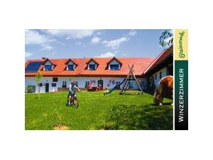 Urlaub am Weinbauernhof Strablegg