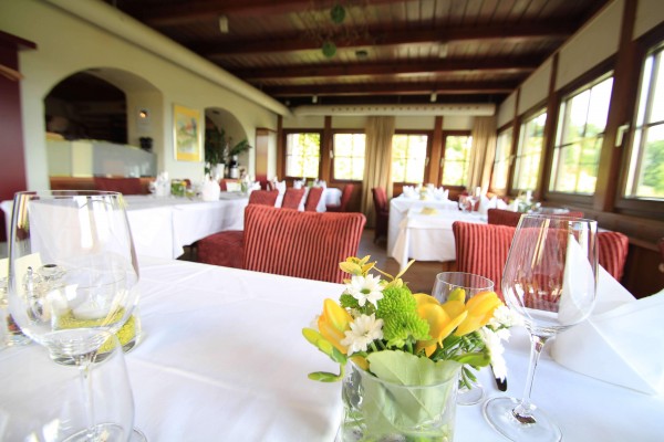 Stilvolle Veranda im Restaurant Staribacher