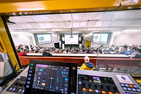 Konferenztechnik mit Dolmetschtechnik