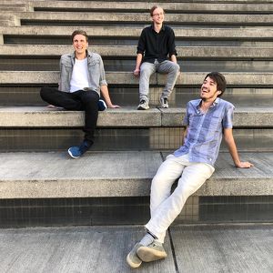 Turn & Hide - Patterns, Singer-Songwriter Konzert