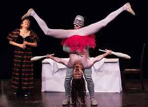 Picknick for One - surrealistisches Zirkustheater mit Livemusik